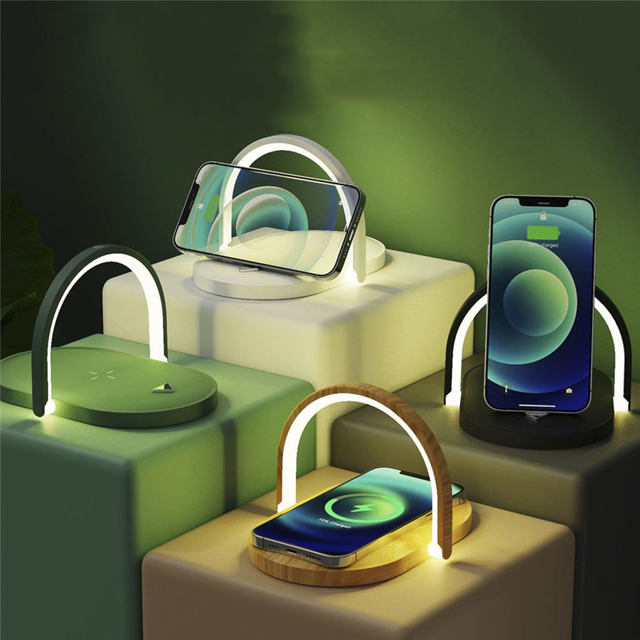 Chargeur Sans Fil 15W Rapide 3-en-1 – Lampe de Nuit LED Tactile + Support Téléphone Réglable, USB-C, Noir Blanc Bois
