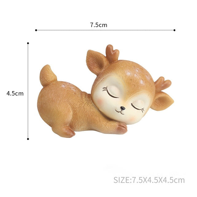Figurine Faon Endormi en Résine – Ornement Noël & Déco Maison, Jardin, Voiture, 3 Poses, 7,5cm