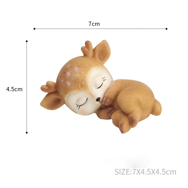Figurine Faon Endormi en Résine – Ornement Noël & Déco Maison, Jardin, Voiture, 3 Poses, 7,5cm