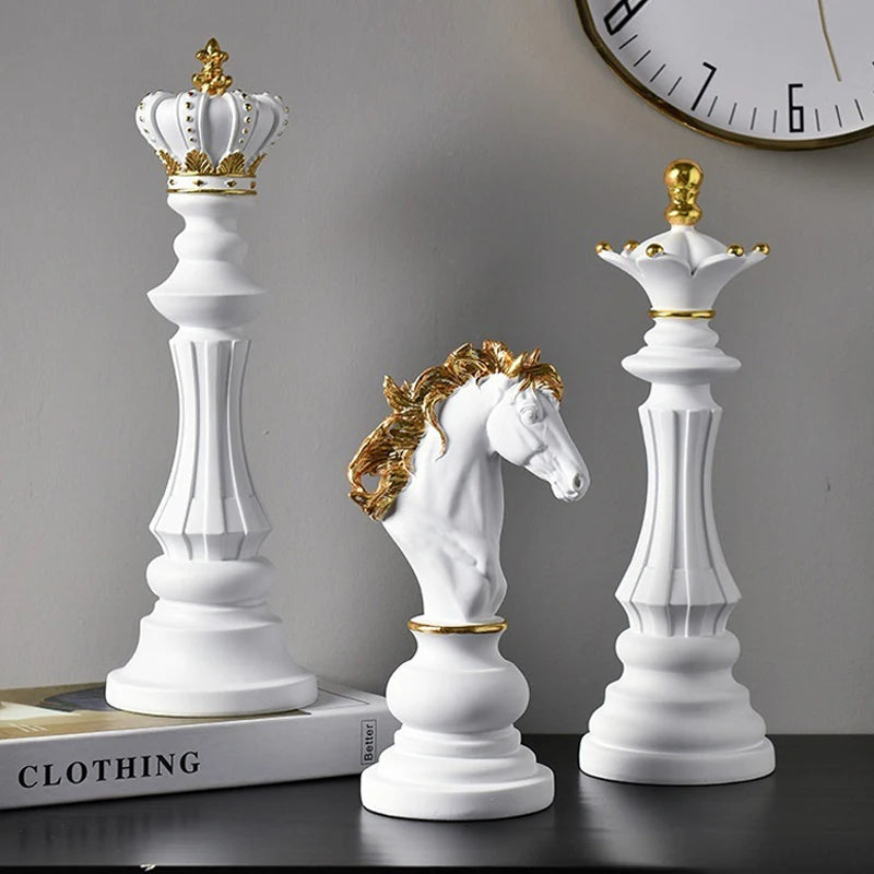 Set 3 Pièces d’Échecs Décoratives en Résine – Roi Reine Cheval, Style Européen, Déco Salon Bureau Cave à Vin, Cadeau
