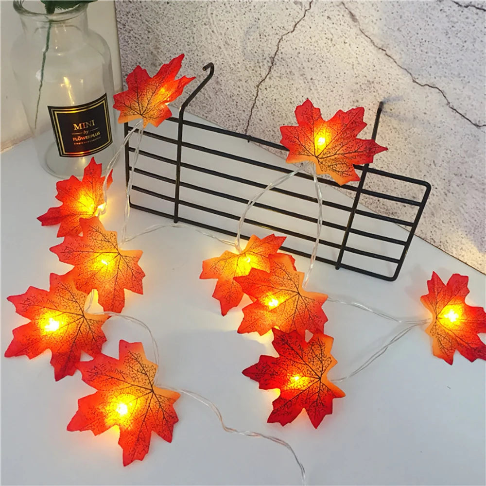 Guirlande LED Halloween Feuilles d’Érable – 2M, 3M ou 6M, USB ou Piles