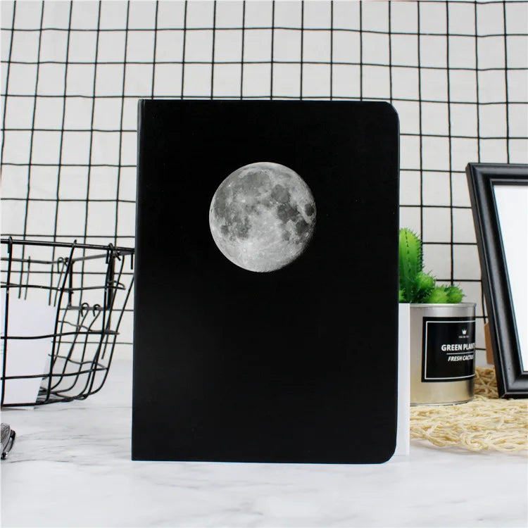 Cahier A5 Couverture Rigide – Série Planètes (Lune, Mars, Pluton, Terre)