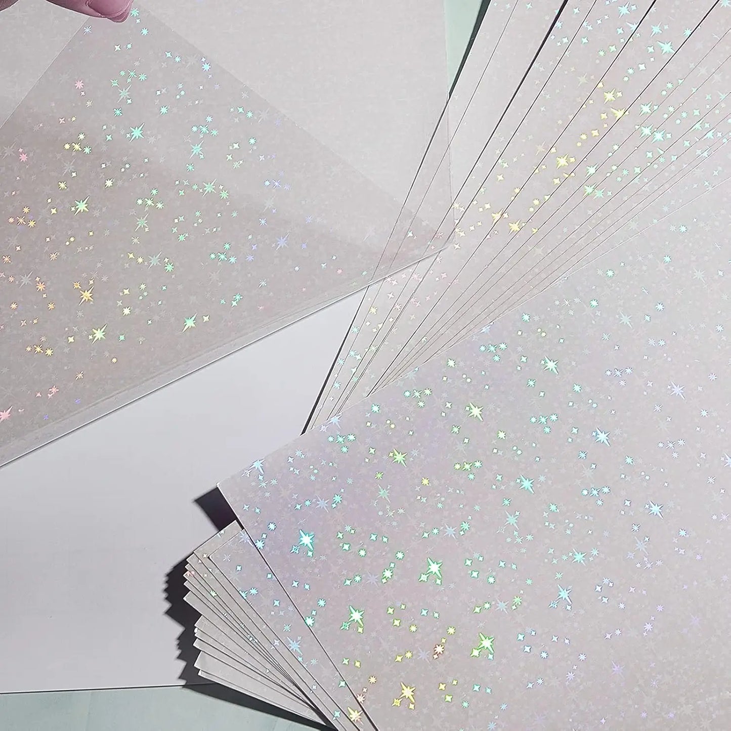 Papier Autocollant Holographique A4 – Lot de 20 Feuilles – Film Vinyle Auto-Adhésif – 6 Motifs
