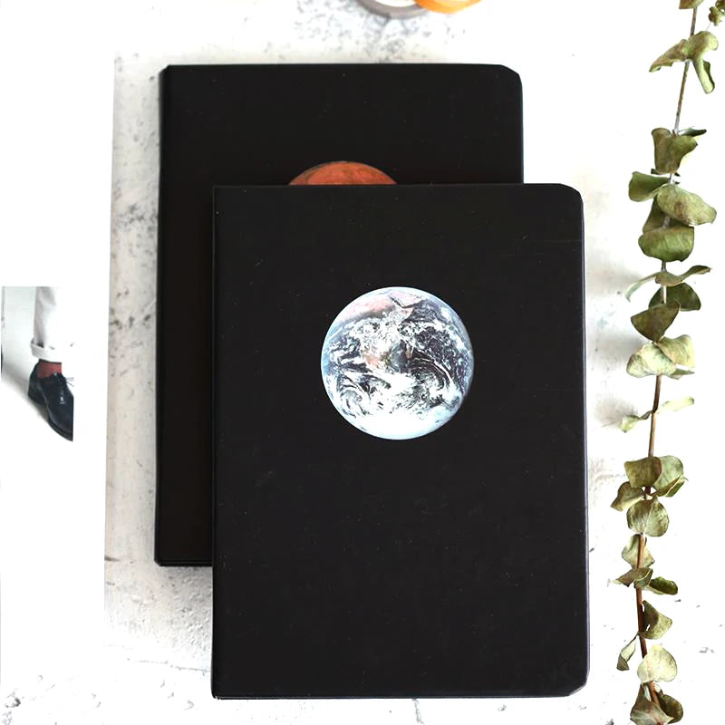 Cahier A5 Couverture Rigide – Série Planètes (Lune, Mars, Pluton, Terre)