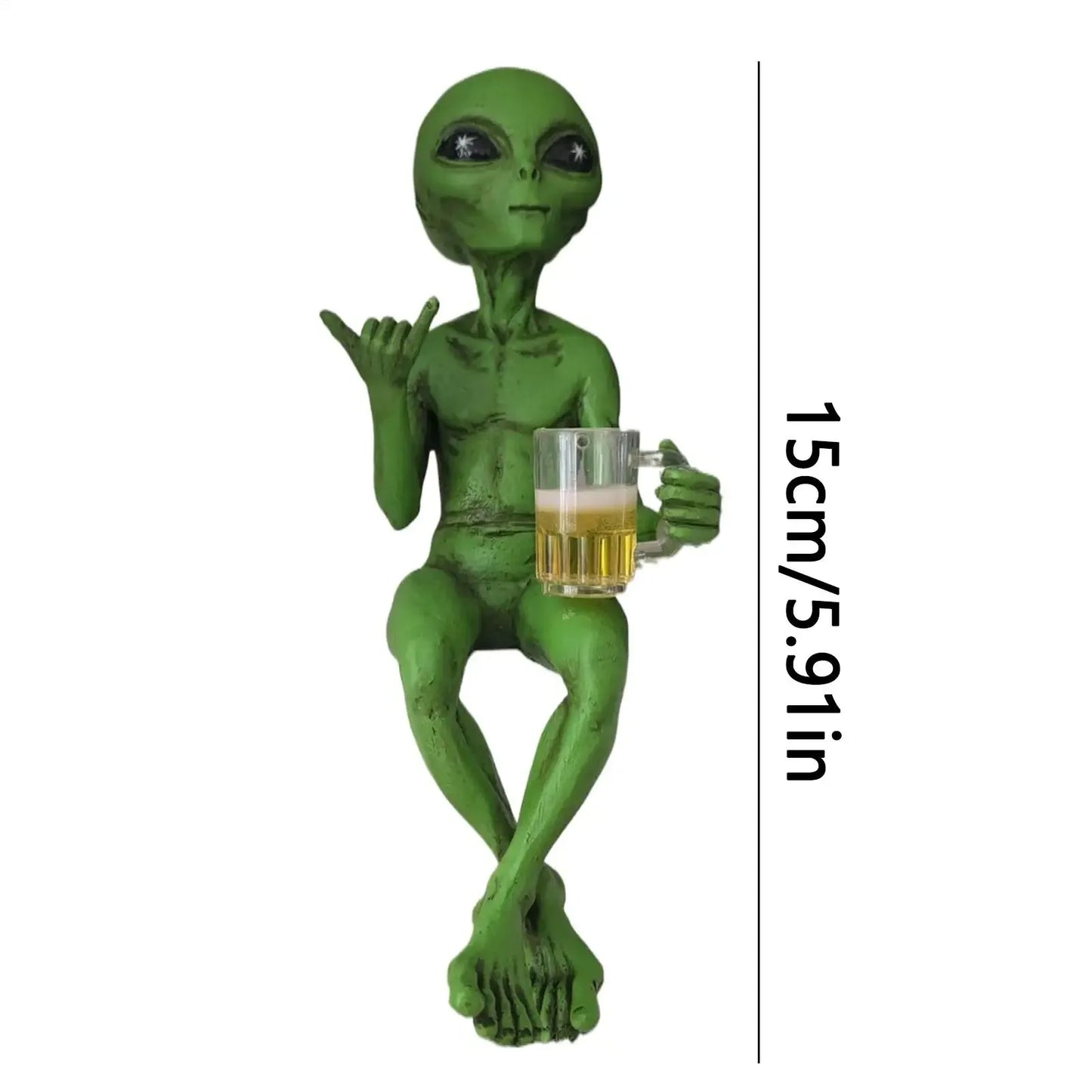 Statue Extraterrestre Bière en Résine – Figurine Humoristique Déco Bureau 15 cm