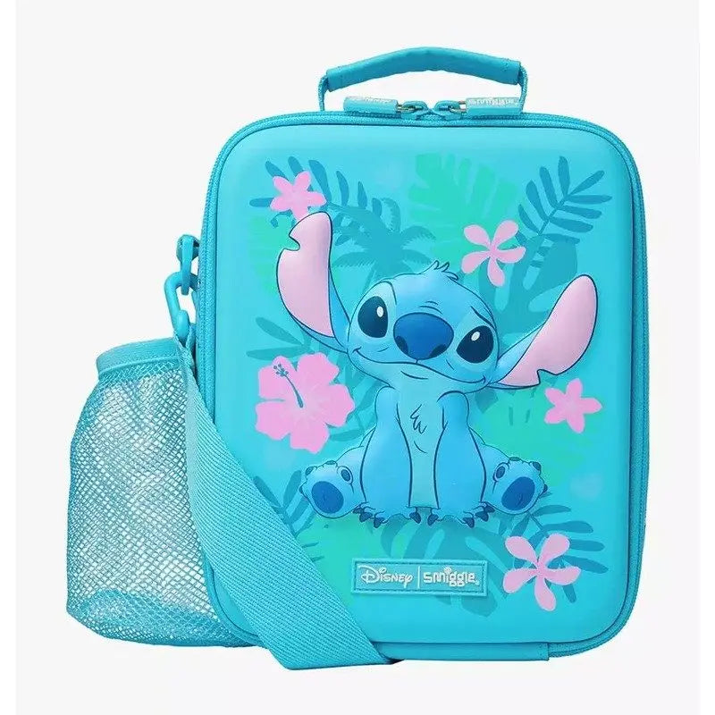 Collection Stitch – Sac à Dos, Trousse, Gourde & Lunch Box, Au Choix
