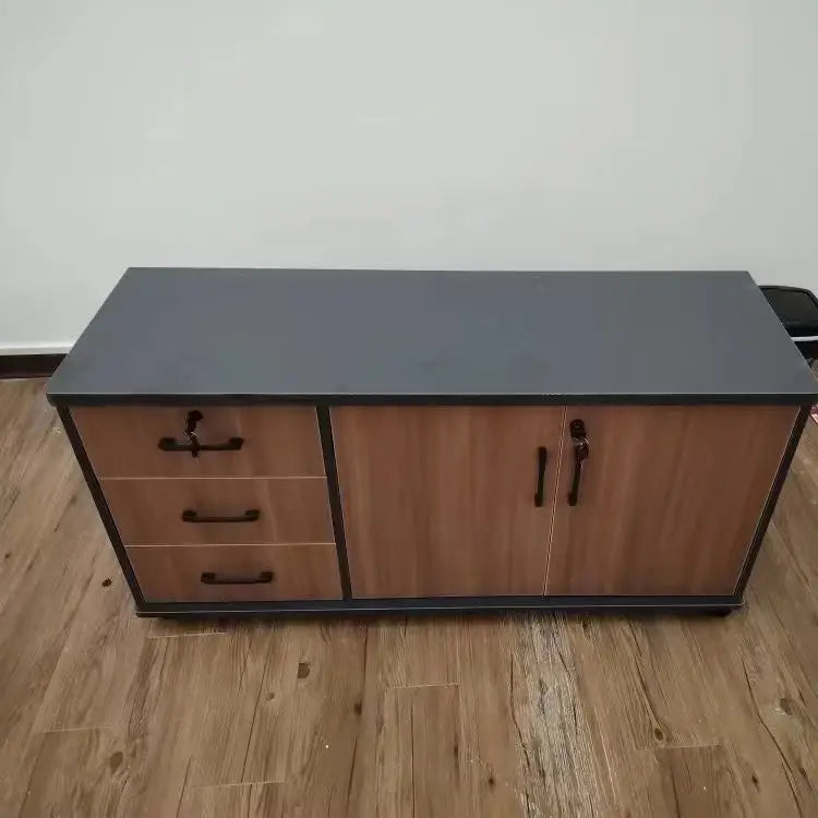Meuble de Rangement 3 Niveaux avec Portes – Bibliothèque MDF, Étagères & Rangement Fermé, Noyer