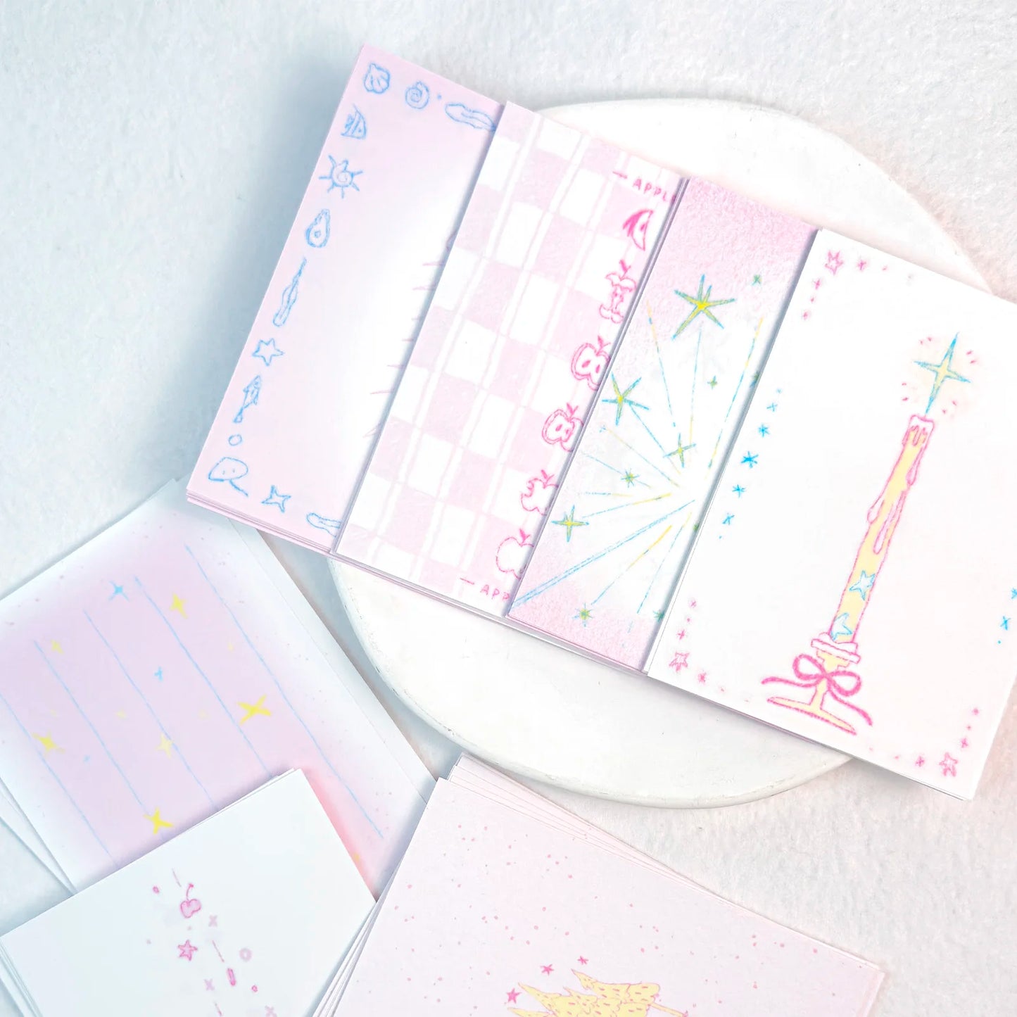 Papier à Lettres – Motifs Charmants Assortis pour Écriture Créative & Décoration, 10 Designs
