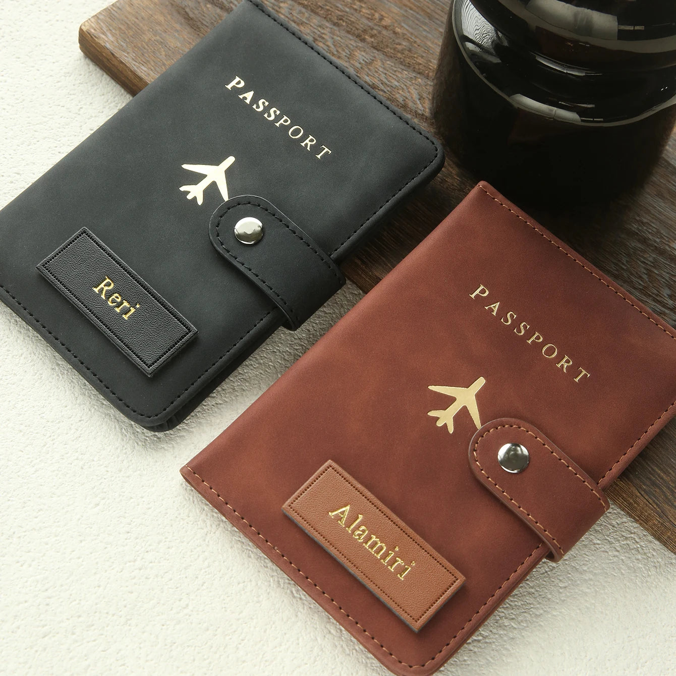 Porte-Passeport Personnalisé en Cuir PU – Prénom Gravé, Cadeau Voyage