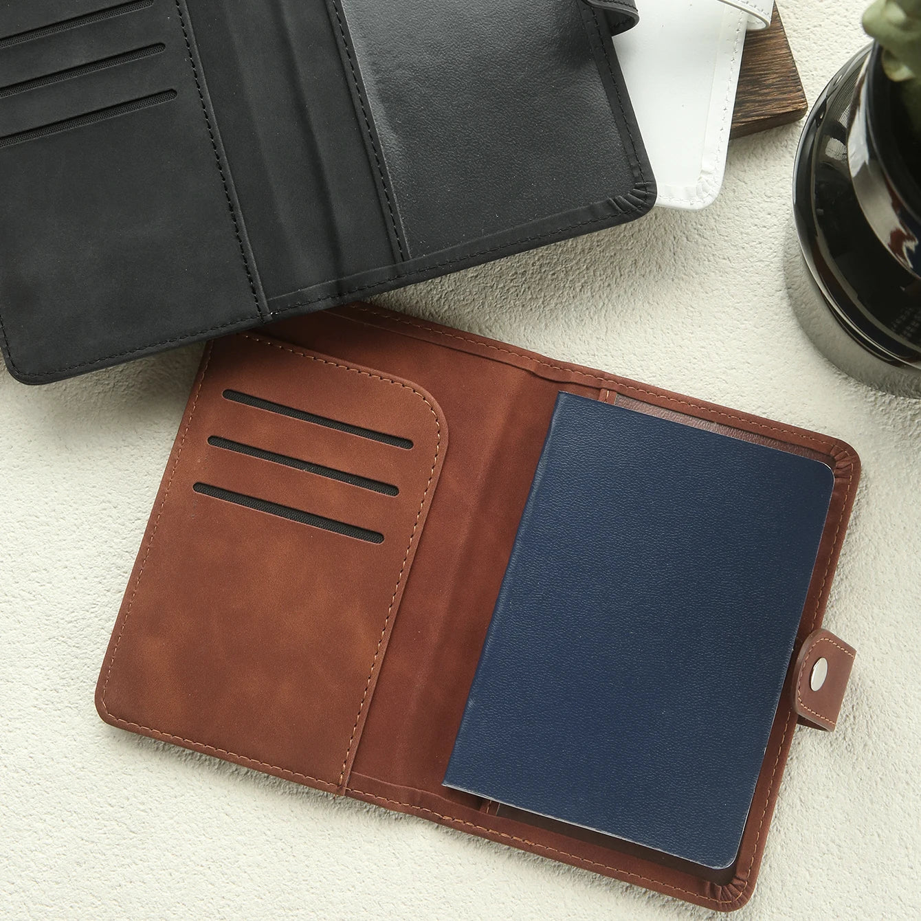 Porte-Passeport Personnalisé en Cuir PU – Prénom Gravé, Cadeau Voyage