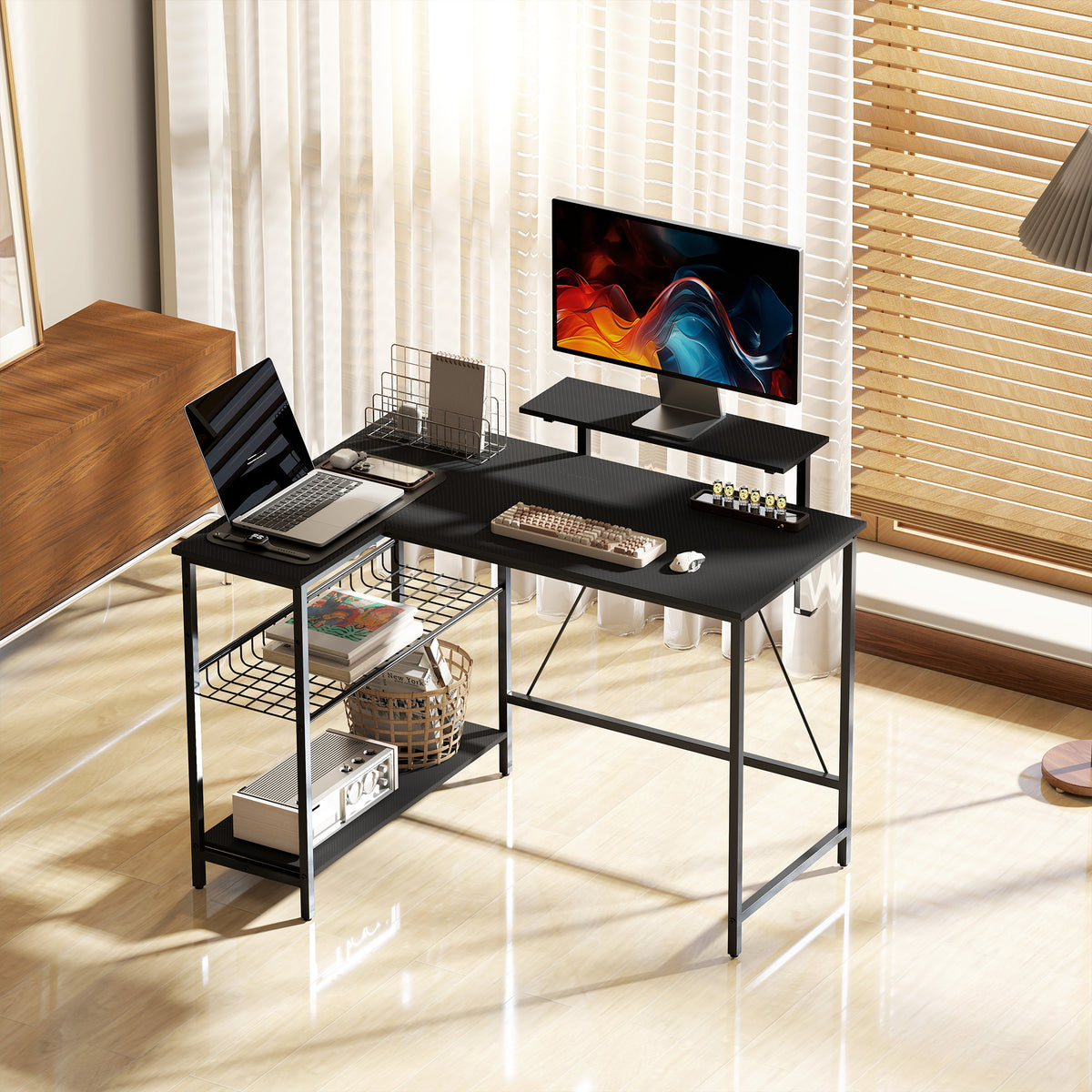 Bureau Gaming en L Réversible – Support Écran Intégré, Étagère Maille 3 Niveaux, 114.5x82x91.5cm, Acier & MDF, Noir